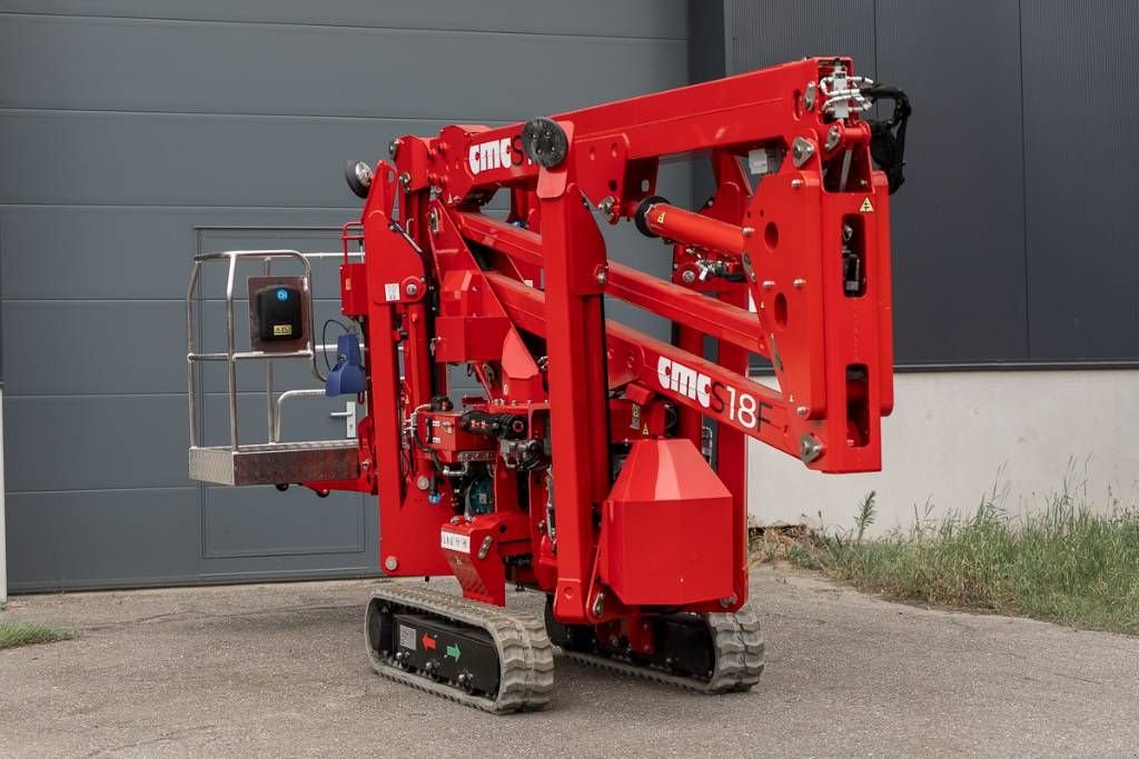 Teleskoparbeitsbühne des Typs Sonstige CMC S 18 F, Neumaschine in Moerbeke (Bild 9)