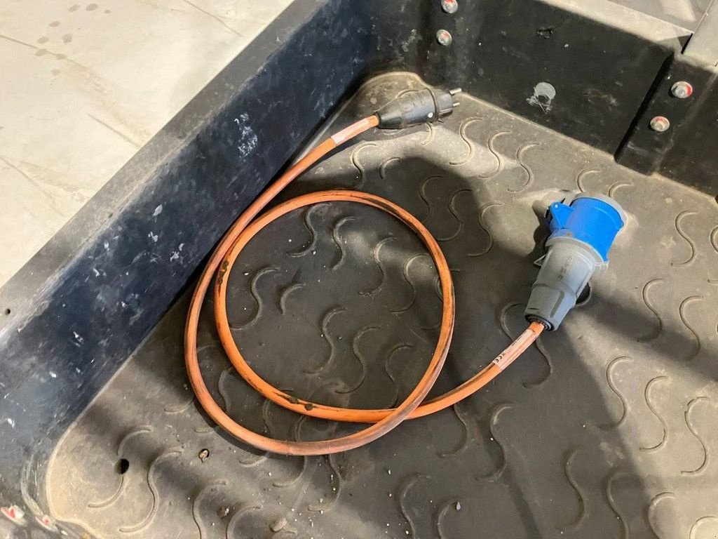 Teleskoparbeitsbühne от тип Sonstige CTE MC285, Gebrauchtmaschine в Antwerpen (Снимка 9)