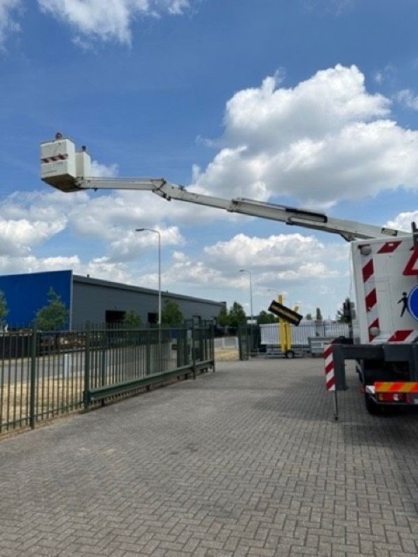 Teleskoparbeitsbühne typu Sonstige Custers T265-18, Gebrauchtmaschine v WIJCHEN (Obrázek 2)