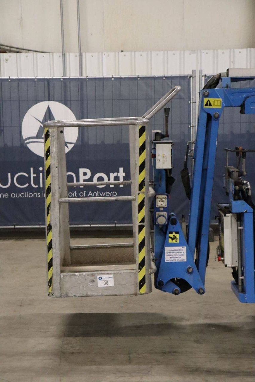 Teleskoparbeitsbühne типа Sonstige EasyLift R130, Gebrauchtmaschine в Antwerpen (Фотография 11)