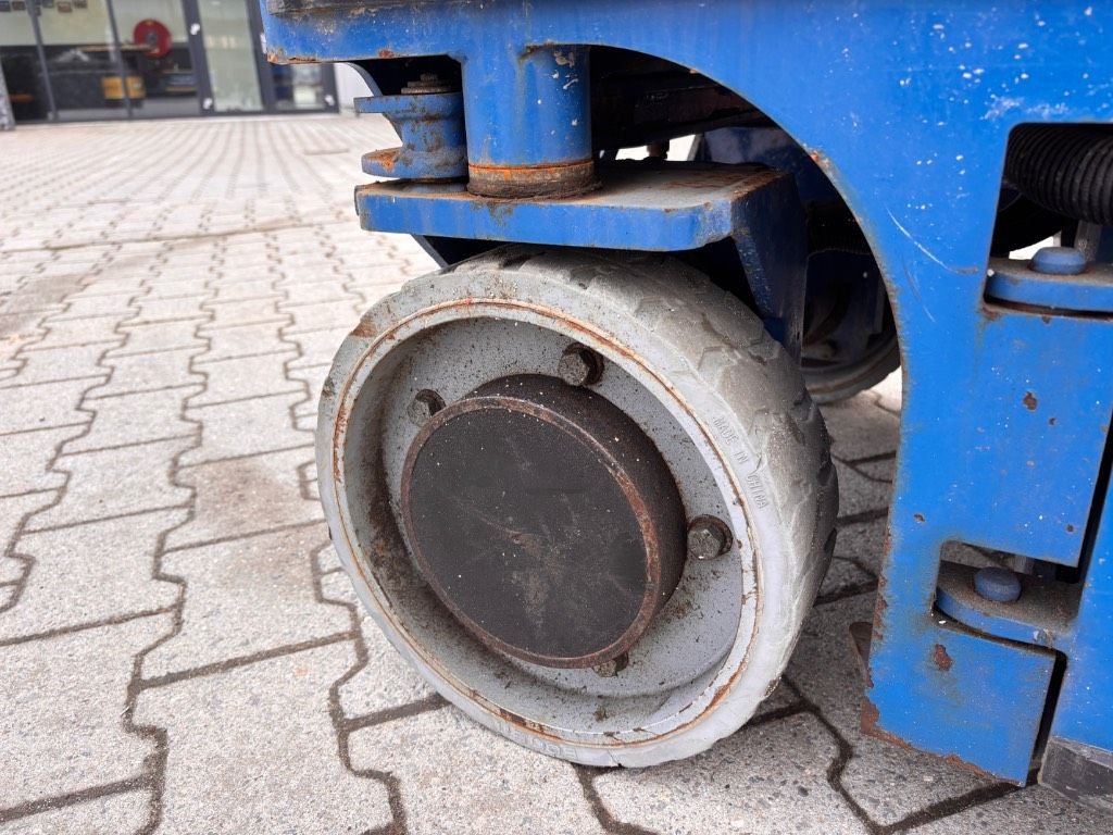 Teleskoparbeitsbühne от тип Sonstige Hefei Yamei 3.9M - DC, Gebrauchtmaschine в Oud Gastel (Снимка 4)