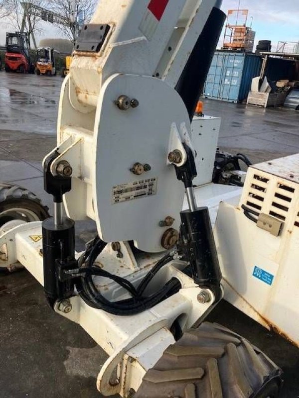 Teleskoparbeitsbühne du type Sonstige MEC 3084, Gebrauchtmaschine en Antwerpen (Photo 5)