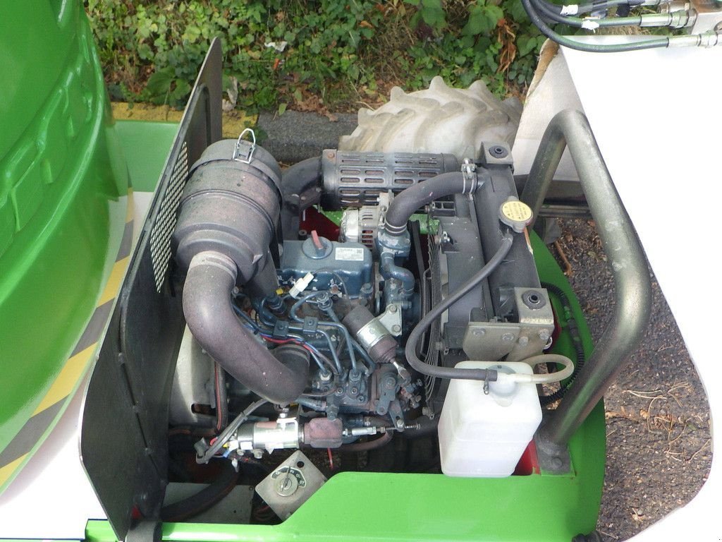 Teleskoparbeitsbühne του τύπου Sonstige Nifty HR12D, Gebrauchtmaschine σε Antwerpen (Φωτογραφία 8)