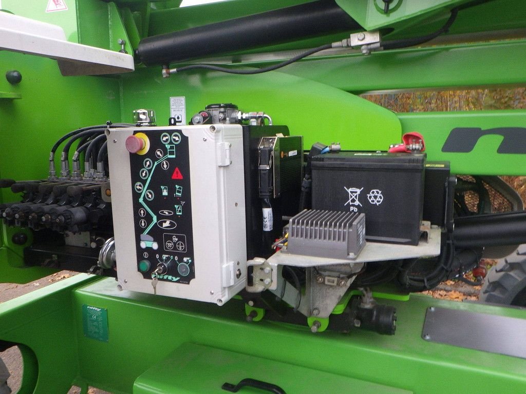 Teleskoparbeitsbühne типа Sonstige Nifty HR17HYB, Gebrauchtmaschine в Antwerpen (Фотография 9)