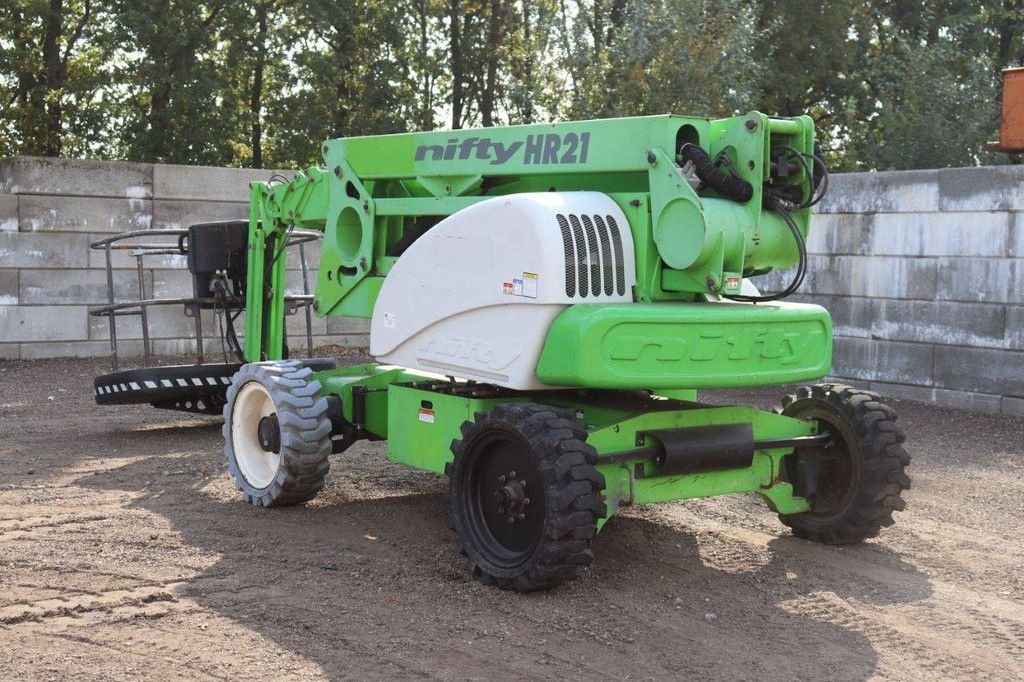 Teleskoparbeitsbühne типа Sonstige Nifty HR21 DE, Gebrauchtmaschine в Antwerpen (Фотография 4)