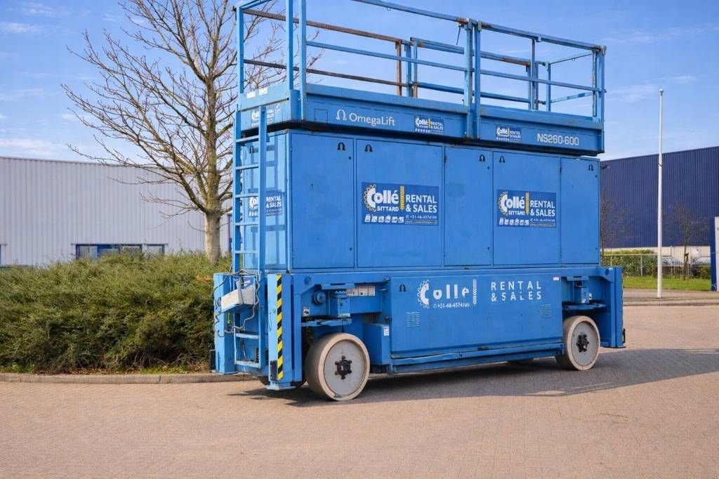 Teleskoparbeitsbühne Türe ait Sonstige Omega NS260 2007, Gebrauchtmaschine içinde Sittard (resim 3)