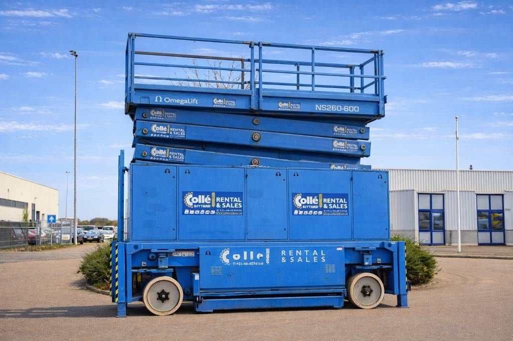 Teleskoparbeitsbühne Türe ait Sonstige Omega NS260 2007, Gebrauchtmaschine içinde Sittard (resim 2)