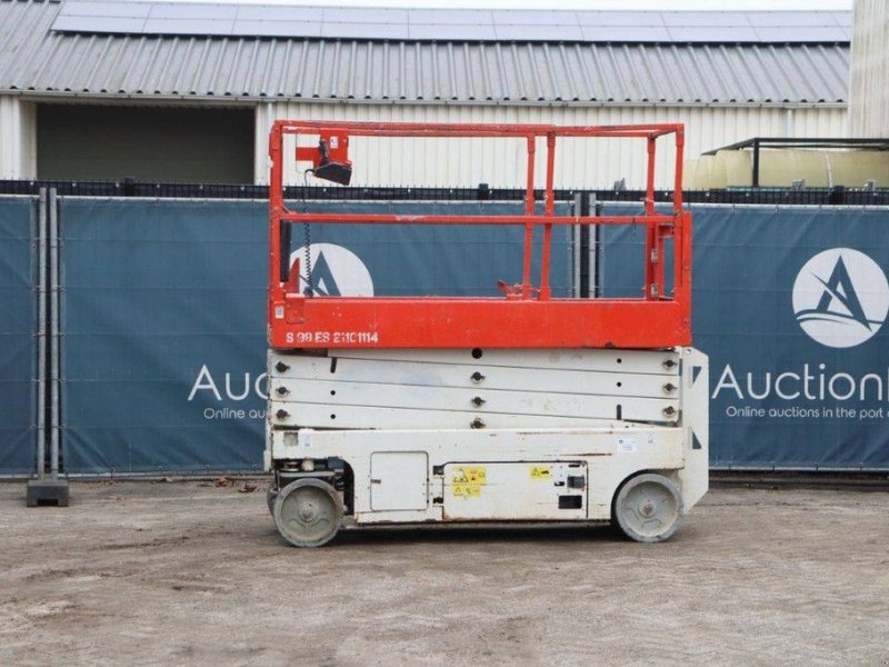 Teleskoparbeitsbühne van het type Sonstige Onbekend, Gebrauchtmaschine in Antwerpen (Foto 1)