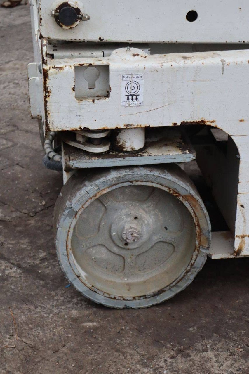 Teleskoparbeitsbühne van het type Sonstige Onbekend, Gebrauchtmaschine in Antwerpen (Foto 10)