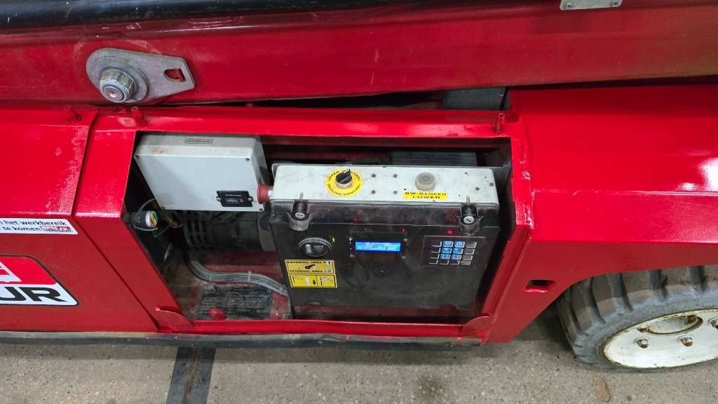 Teleskoparbeitsbühne tip Sonstige PB Lift S171 schaarhoogwerker S-171-12es schaarlift, Gebrauchtmaschine in Hooge mierde (Poză 10)