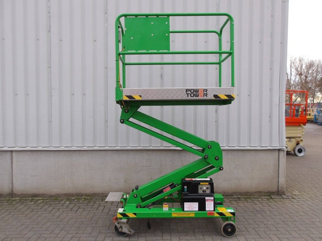 Teleskoparbeitsbühne typu Sonstige Power Tower Power Tower, Gebrauchtmaschine v Antwerpen (Obrázek 8)