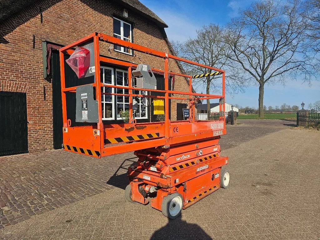 Teleskoparbeitsbühne типа Sonstige Sky Jack 3219 hoogwerker schaarlift 2015, Gebrauchtmaschine в Scherpenzeel (Фотография 7)