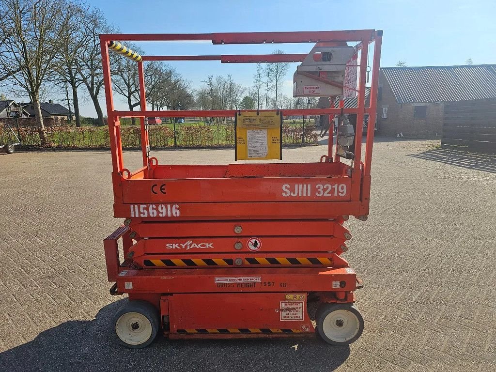 Teleskoparbeitsbühne типа Sonstige Sky Jack 3219 hoogwerker schaarlift 2015, Gebrauchtmaschine в Scherpenzeel (Фотография 11)