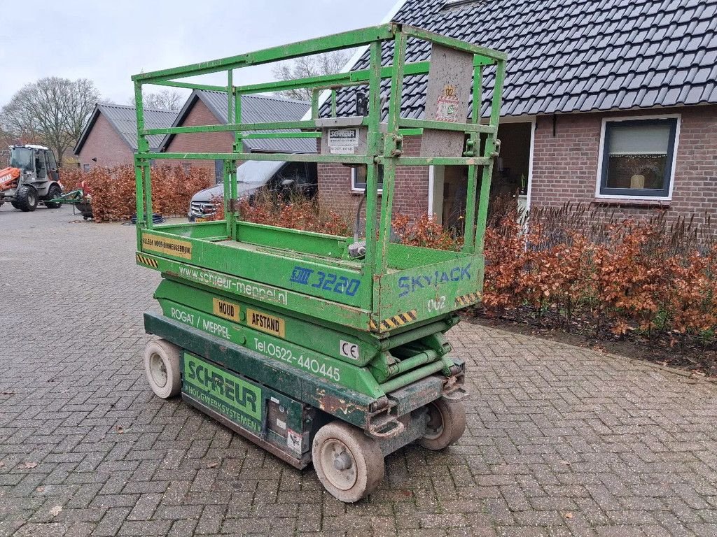 Teleskoparbeitsbühne of the type Sonstige Sky Jack 3220, Gebrauchtmaschine in Lunteren (Picture 3)