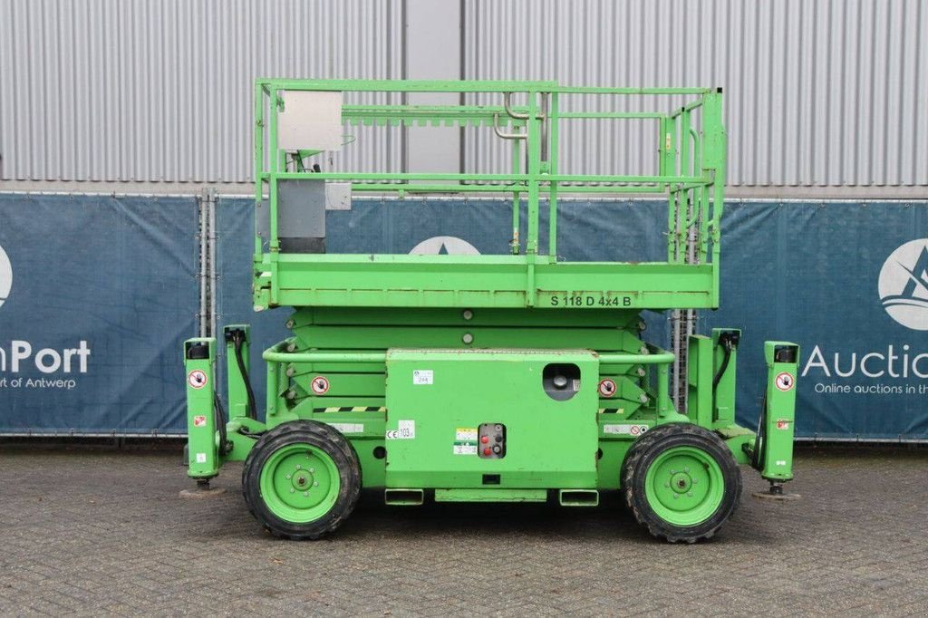 Teleskoparbeitsbühne del tipo Sonstige Sky Jack S118D, Gebrauchtmaschine en Antwerpen (Imagen 2)