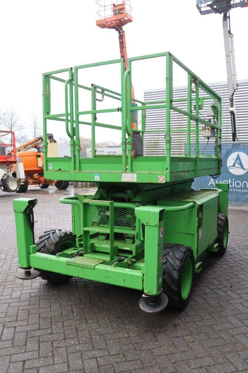 Teleskoparbeitsbühne del tipo Sonstige Sky Jack S118D, Gebrauchtmaschine en Antwerpen (Imagen 7)