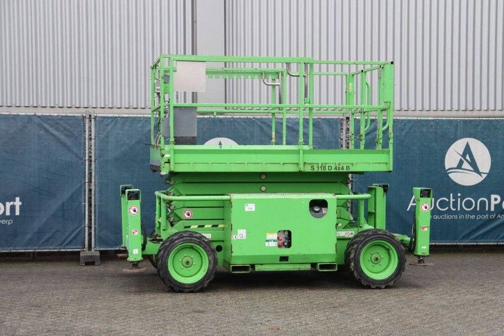 Teleskoparbeitsbühne del tipo Sonstige Sky Jack S118D, Gebrauchtmaschine en Antwerpen (Imagen 1)