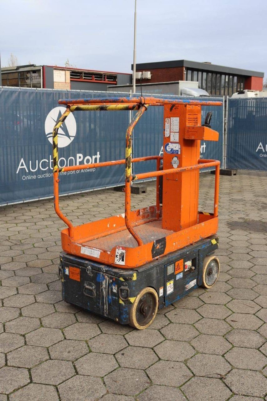 Teleskoparbeitsbühne typu Sonstige Sky Jack Scissor Lift, Gebrauchtmaschine v Antwerpen (Obrázek 10)