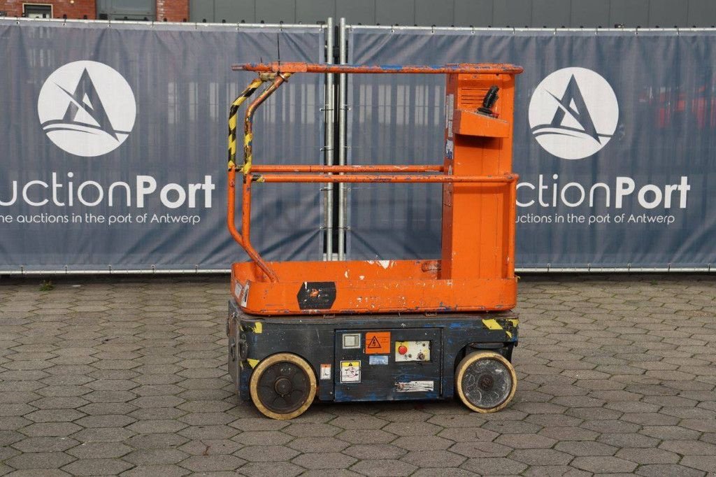 Teleskoparbeitsbühne typu Sonstige Sky Jack Scissor Lift, Gebrauchtmaschine v Antwerpen (Obrázek 1)