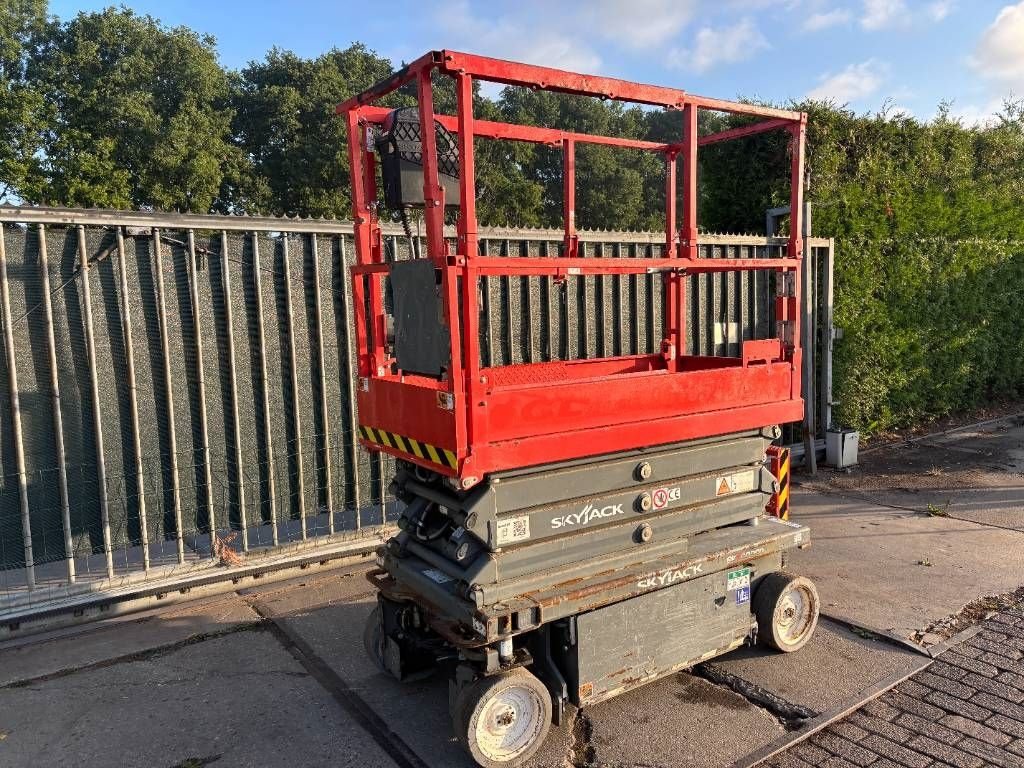 Teleskoparbeitsbühne типа Sonstige Sky Jack SJ 3219 8m schaarlift Skyjack hoogwerker schaar, Gebrauchtmaschine в Hooge mierde (Фотография 2)