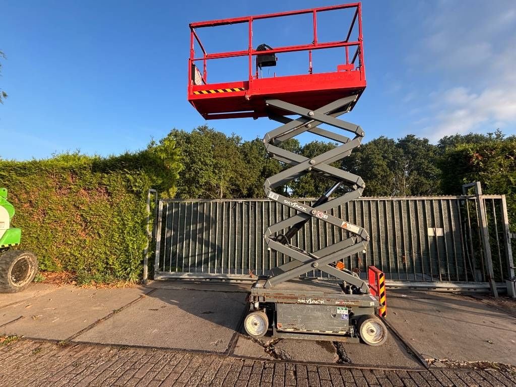 Teleskoparbeitsbühne типа Sonstige Sky Jack SJ 3219 8m schaarlift Skyjack hoogwerker schaar, Gebrauchtmaschine в Hooge mierde (Фотография 9)