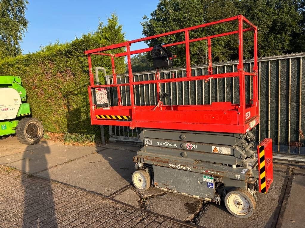 Teleskoparbeitsbühne типа Sonstige Sky Jack SJ 3219 8m schaarlift Skyjack hoogwerker schaar, Gebrauchtmaschine в Hooge mierde (Фотография 7)