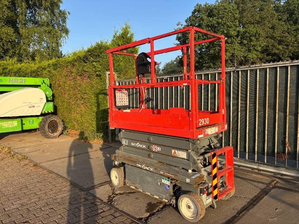 Teleskoparbeitsbühne типа Sonstige Sky Jack SJ 3219 8m schaarlift Skyjack hoogwerker schaar, Gebrauchtmaschine в Hooge mierde (Фотография 3)