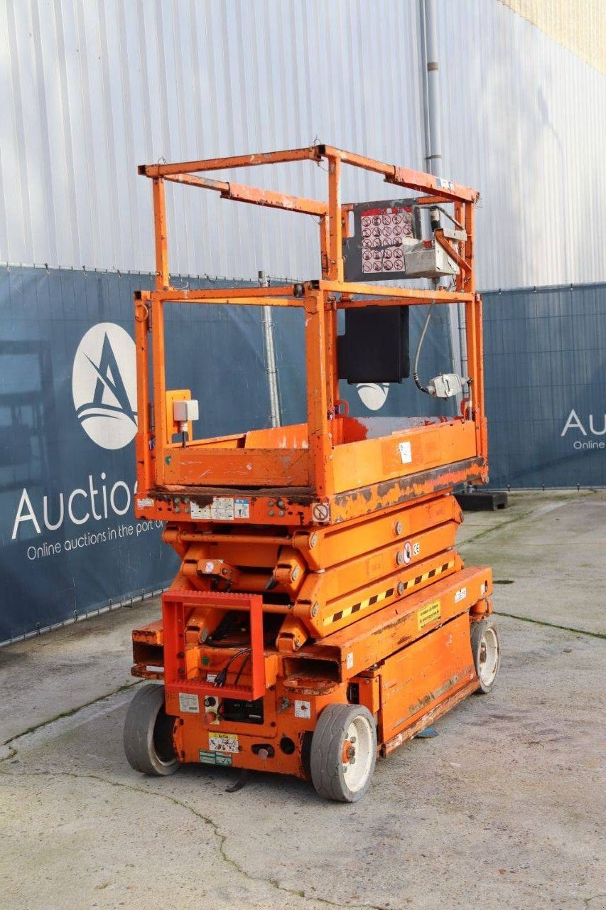 Teleskoparbeitsbühne от тип Sonstige Sky Jack SJ 3219, Gebrauchtmaschine в Antwerpen (Снимка 10)