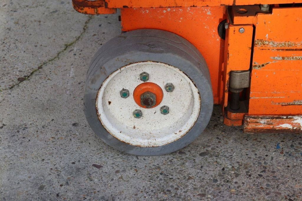 Teleskoparbeitsbühne от тип Sonstige Sky Jack SJ 3219, Gebrauchtmaschine в Antwerpen (Снимка 11)