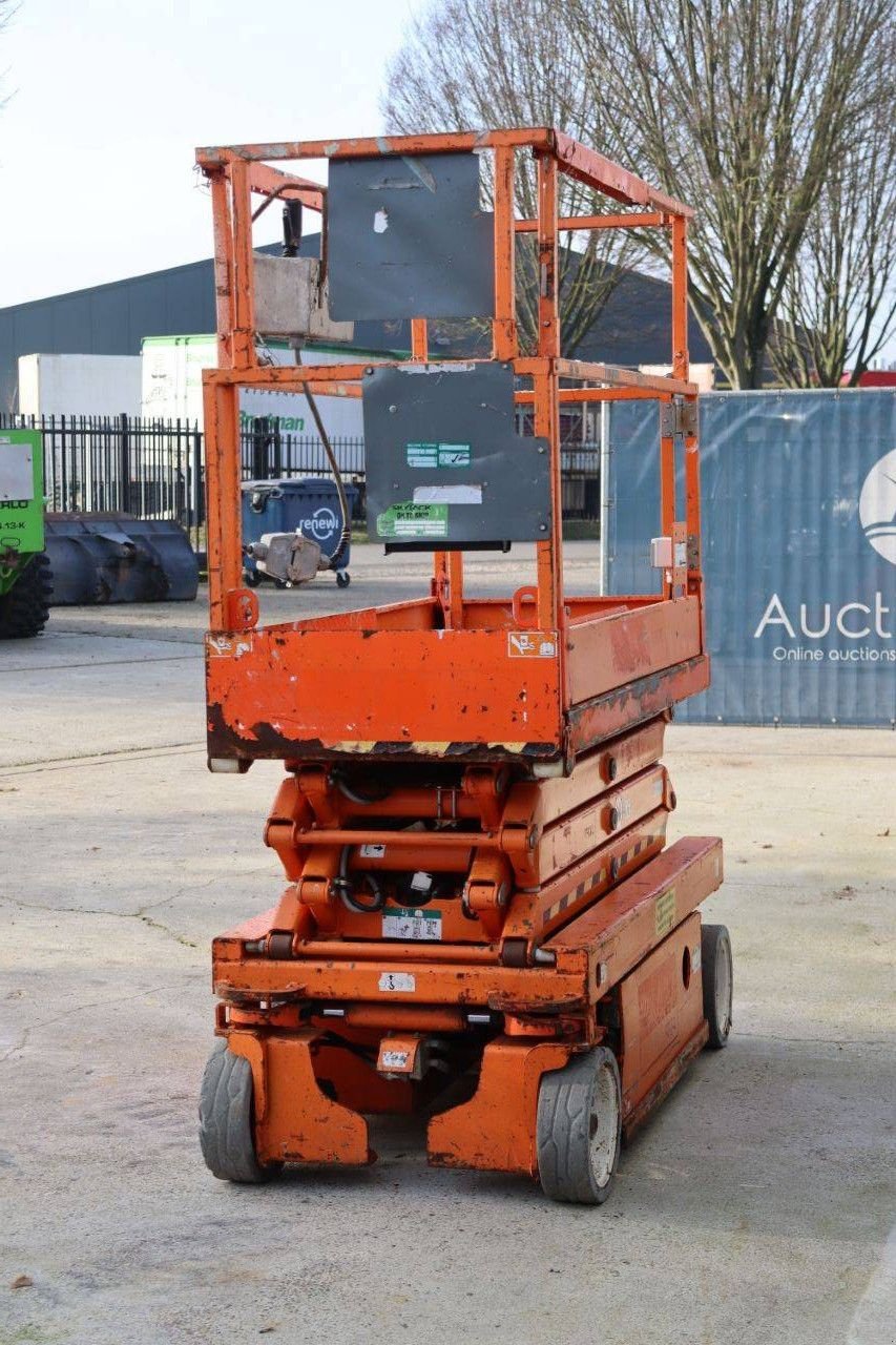 Teleskoparbeitsbühne от тип Sonstige Sky Jack SJ 3219, Gebrauchtmaschine в Antwerpen (Снимка 7)