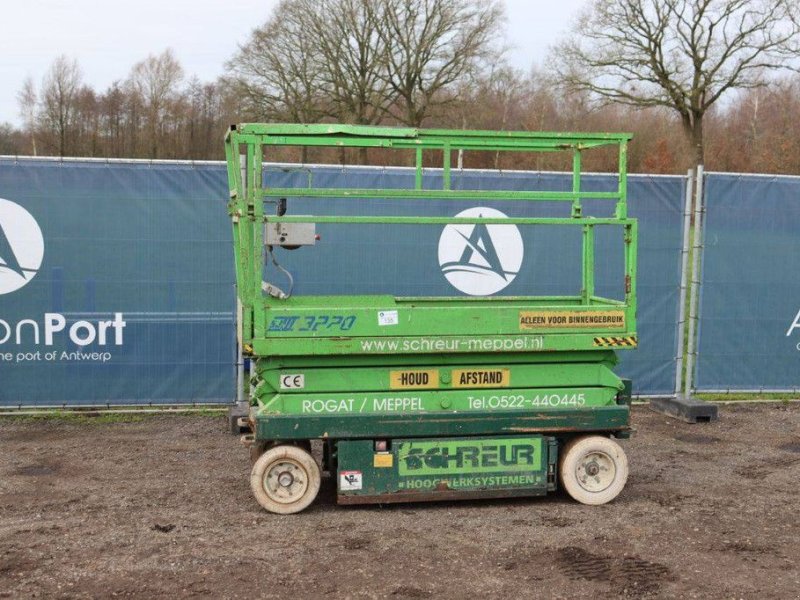 Teleskoparbeitsbühne of the type Sonstige Sky Jack SJ 3220, Gebrauchtmaschine in Antwerpen (Picture 1)