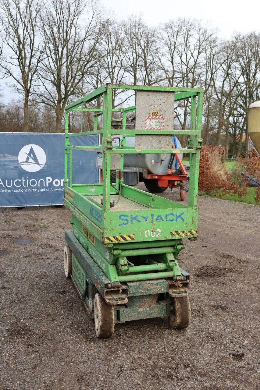 Teleskoparbeitsbühne des Typs Sonstige Sky Jack SJ 3220, Gebrauchtmaschine in Antwerpen (Bild 9)