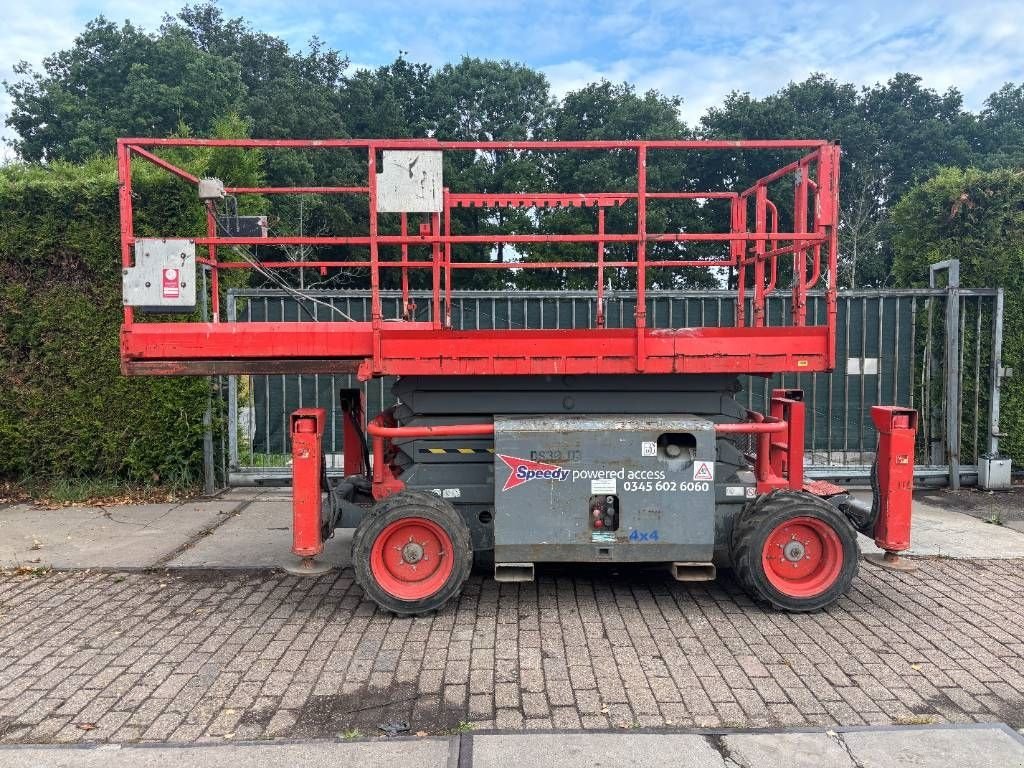 Teleskoparbeitsbühne typu Sonstige Sky Jack SJ 6832 RT 12m schaarhoogwerker diesel 4x4, Gebrauchtmaschine w Hooge mierde (Zdjęcie 2)