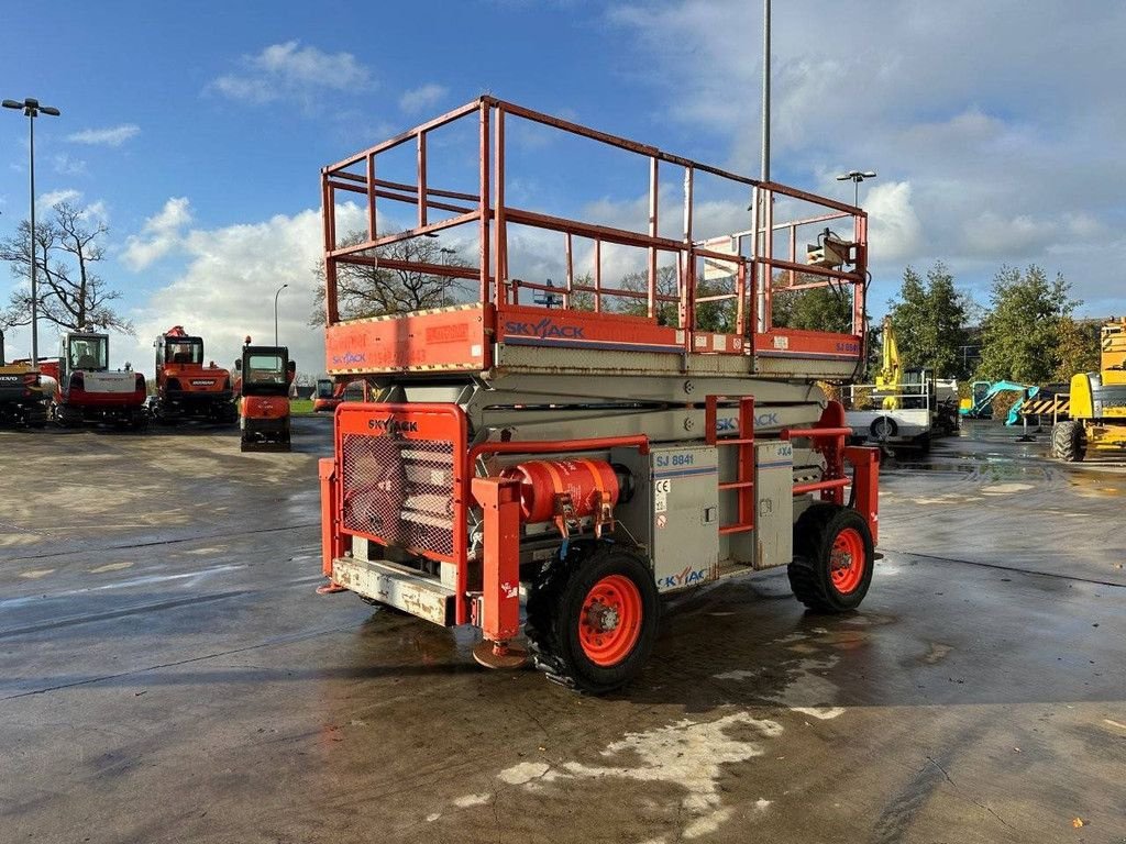 Teleskoparbeitsbühne типа Sonstige Sky Jack SJ-8841E, Gebrauchtmaschine в Antwerpen (Фотография 5)