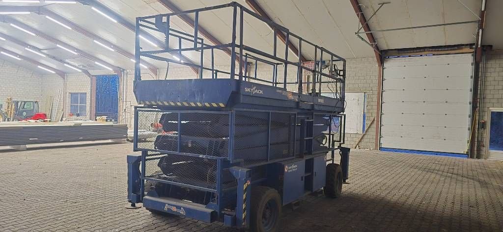 Teleskoparbeitsbühne van het type Sonstige Sky Jack SJ 9250 schaarhoogwerker 4x4 diesel Skyjack, Gebrauchtmaschine in Hooge mierde (Foto 8)