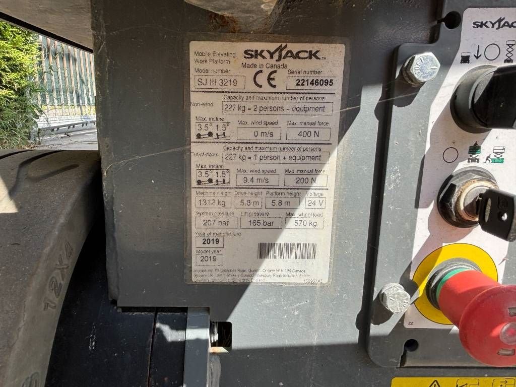 Teleskoparbeitsbühne des Typs Sonstige Sky Jack SJ III3219 schaarhoogwerker 8m skyjack hoogwerker, Gebrauchtmaschine in Hooge mierde (Bild 7)