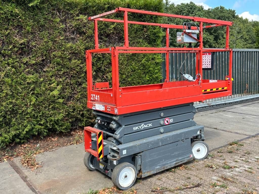 Teleskoparbeitsbühne des Typs Sonstige Sky Jack SJ III3219 schaarhoogwerker 8m skyjack hoogwerker, Gebrauchtmaschine in Hooge mierde (Bild 2)