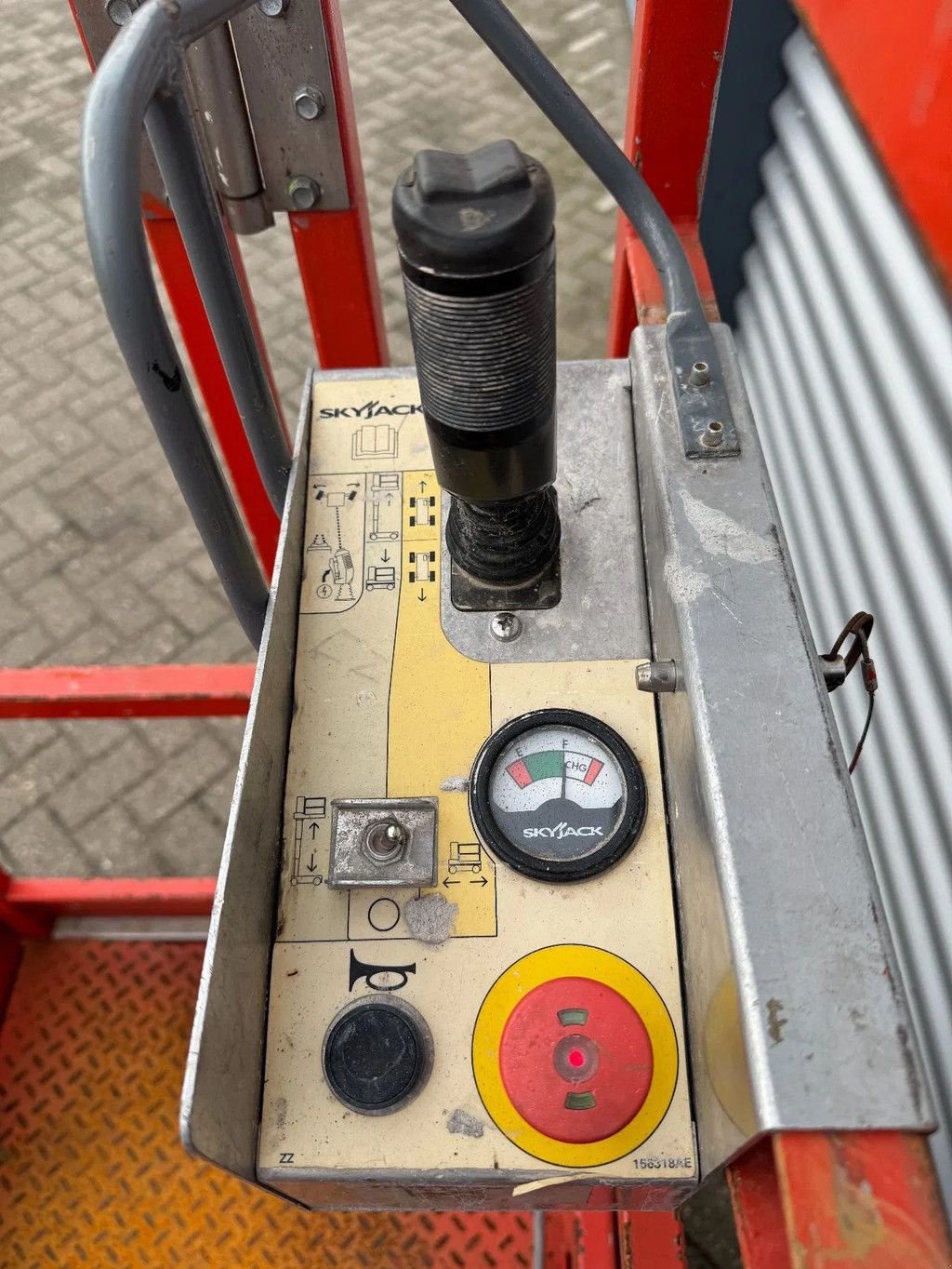 Teleskoparbeitsbühne typu Sonstige Sky Jack SJ16 Hoogwerker Masthoogwerker, Gebrauchtmaschine v Hedel (Obrázek 9)