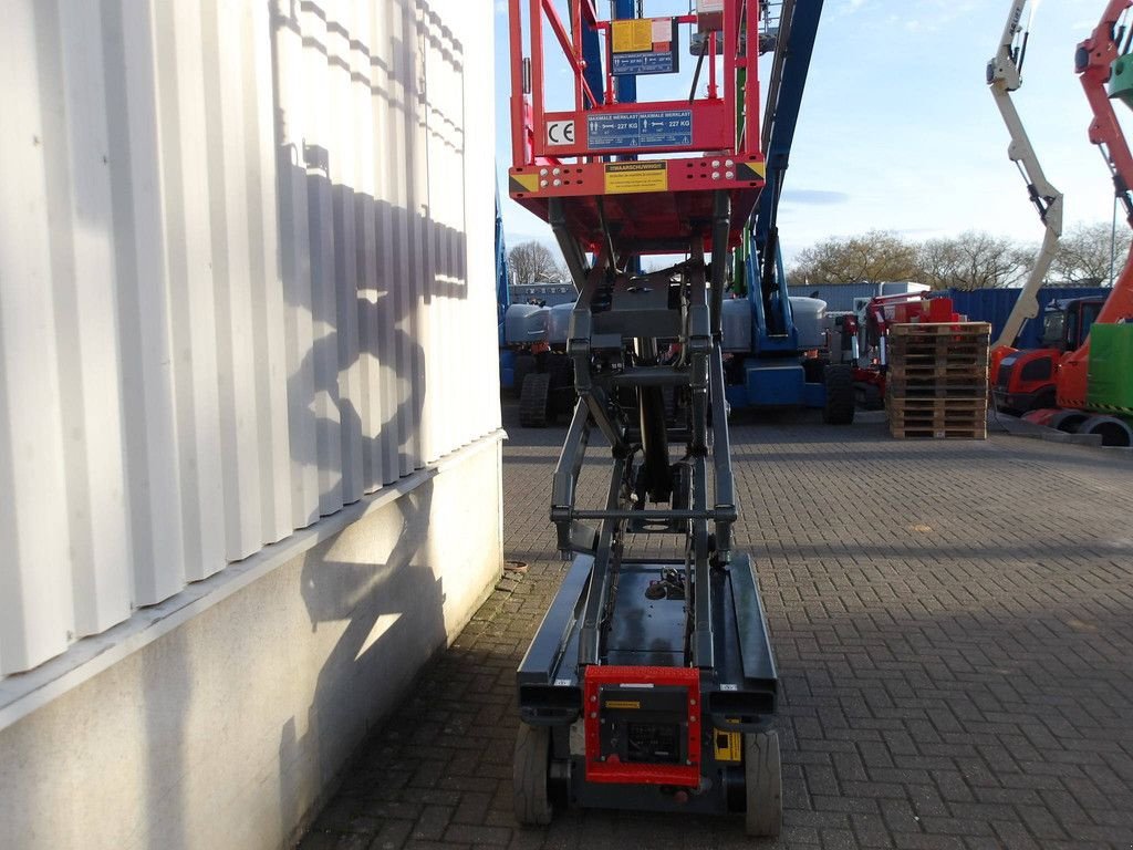 Teleskoparbeitsbühne Türe ait Sonstige Sky Jack SJ3215, Gebrauchtmaschine içinde Antwerpen (resim 8)