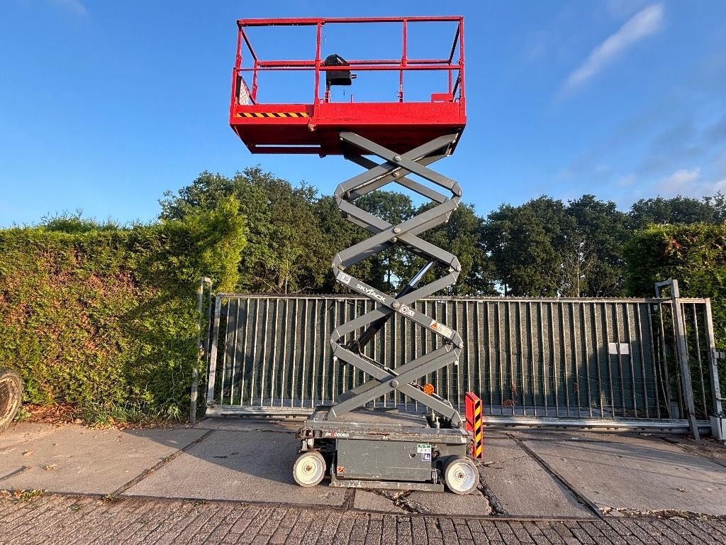 Teleskoparbeitsbühne типа Sonstige Sky Jack SJ3219 8m schaarhoogwerker hoogwerker Skyjack, Gebrauchtmaschine в Hooge mierde (Фотография 10)