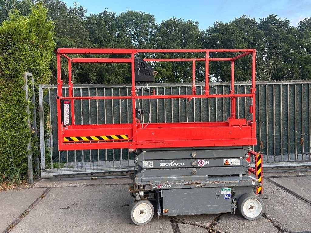 Teleskoparbeitsbühne типа Sonstige Sky Jack SJ3219 8m schaarhoogwerker hoogwerker Skyjack, Gebrauchtmaschine в Hooge mierde (Фотография 7)