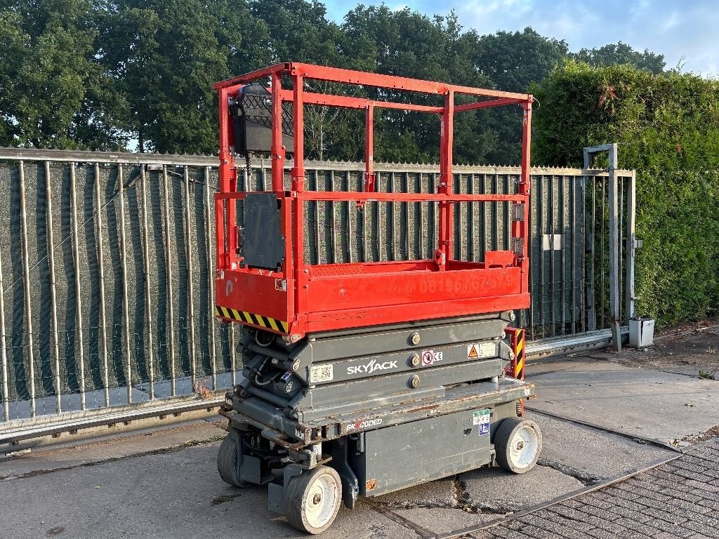 Teleskoparbeitsbühne типа Sonstige Sky Jack SJ3219 8m schaarhoogwerker hoogwerker Skyjack, Gebrauchtmaschine в Hooge mierde (Фотография 2)