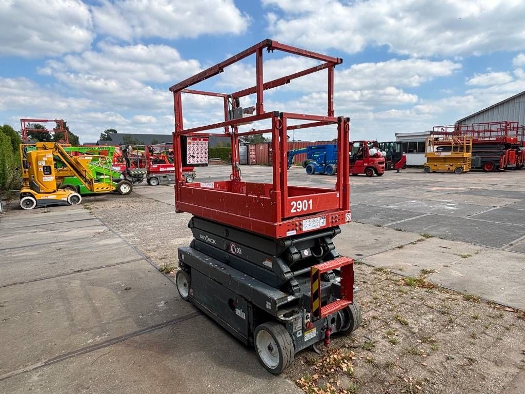 Teleskoparbeitsbühne des Typs Sonstige Sky Jack SJ3219 skyjack 8 meter schaarlift 8m SJ 3219, Gebrauchtmaschine in Hooge mierde (Bild 8)