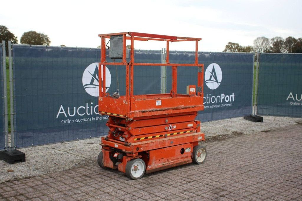 Teleskoparbeitsbühne van het type Sonstige Sky Jack SJ3219, Gebrauchtmaschine in Antwerpen (Foto 9)