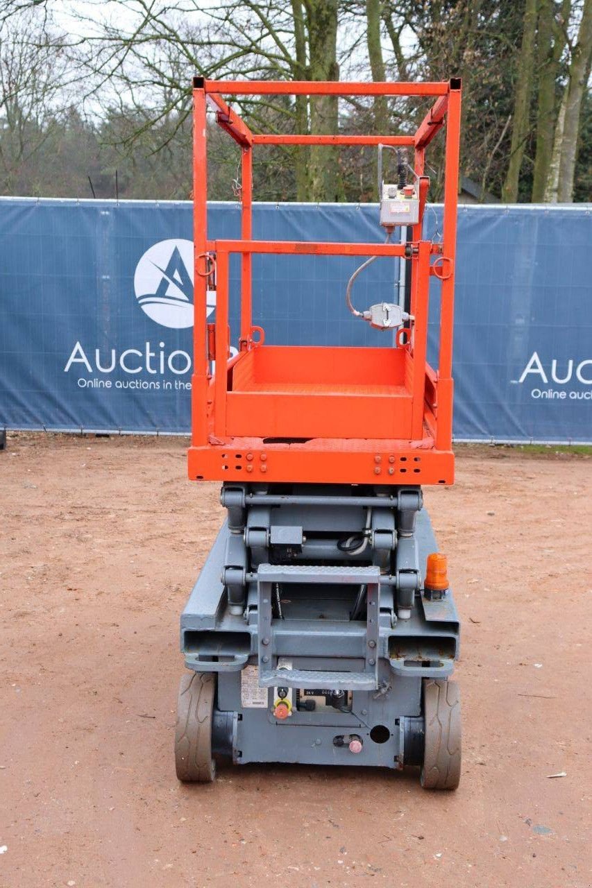 Teleskoparbeitsbühne typu Sonstige Sky Jack SJ3219, Gebrauchtmaschine v Antwerpen (Obrázek 9)