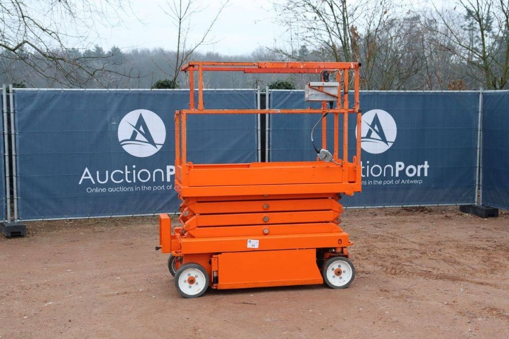 Teleskoparbeitsbühne del tipo Sonstige Sky Jack SJ3219, Gebrauchtmaschine In Antwerpen (Immagine 1)