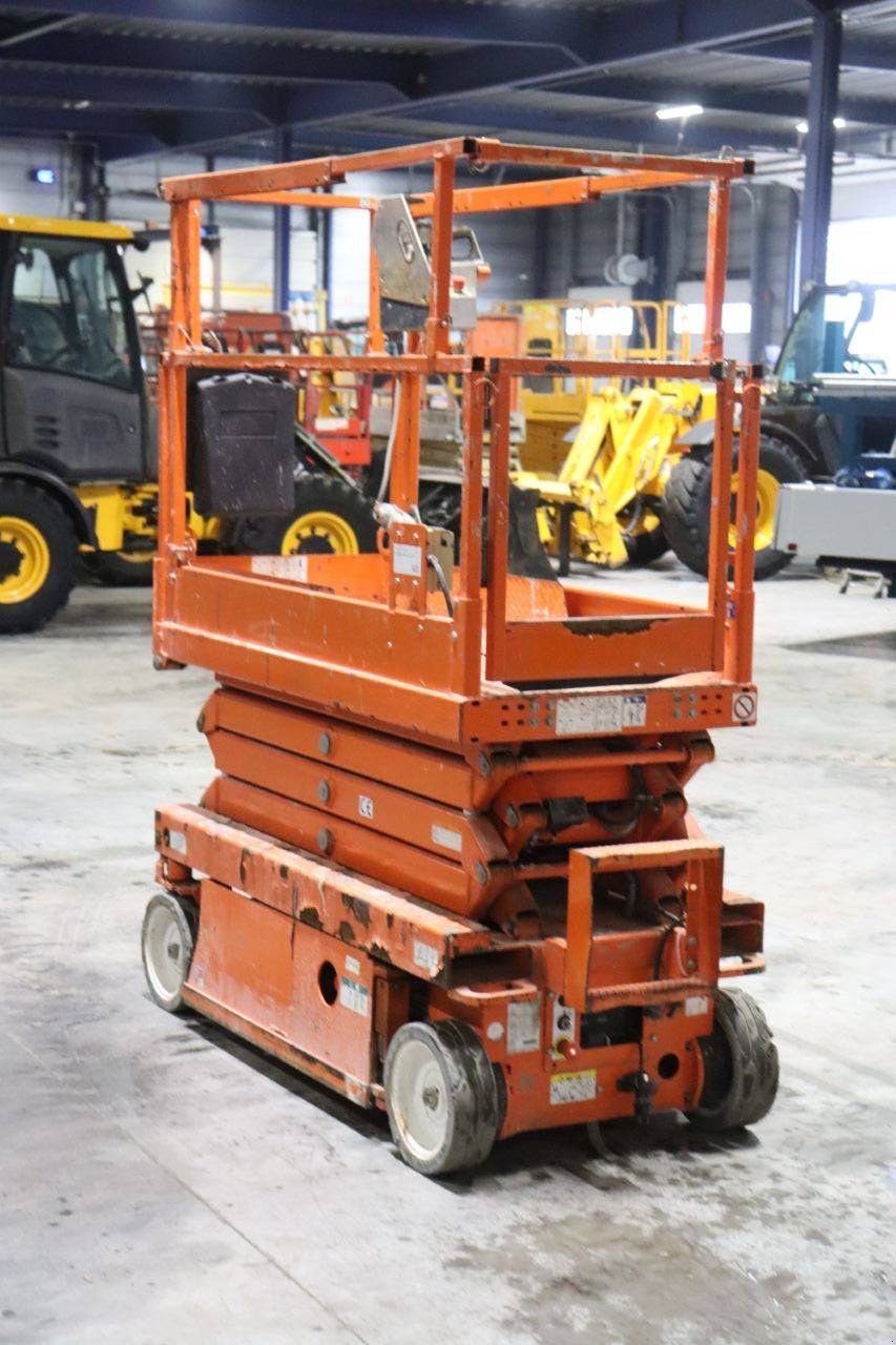 Teleskoparbeitsbühne типа Sonstige Sky Jack SJ3219, Gebrauchtmaschine в Antwerpen (Фотография 8)