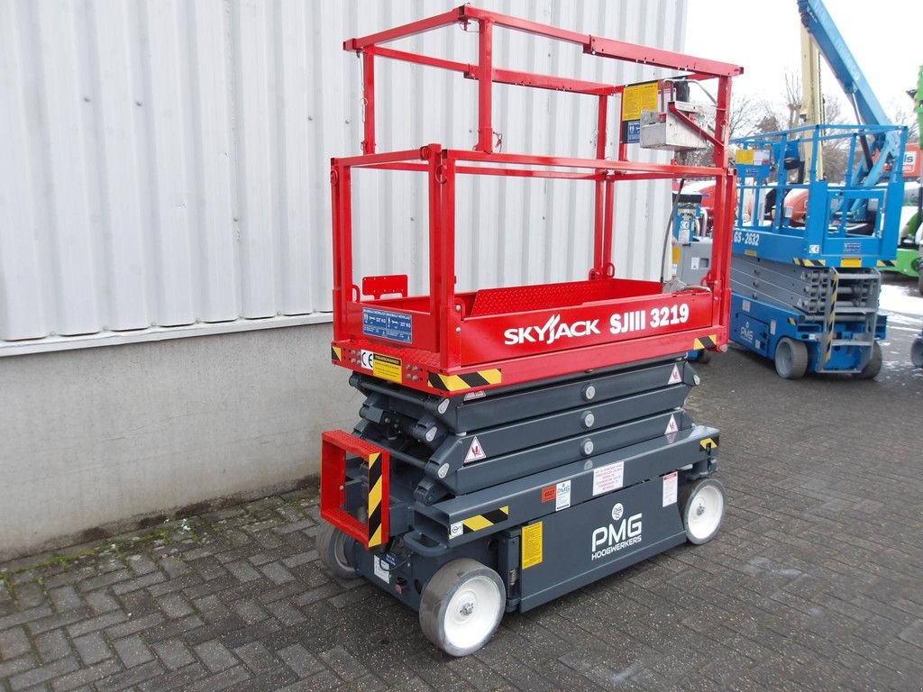 Teleskoparbeitsbühne des Typs Sonstige Sky Jack SJ3219, Gebrauchtmaschine in Antwerpen (Bild 3)