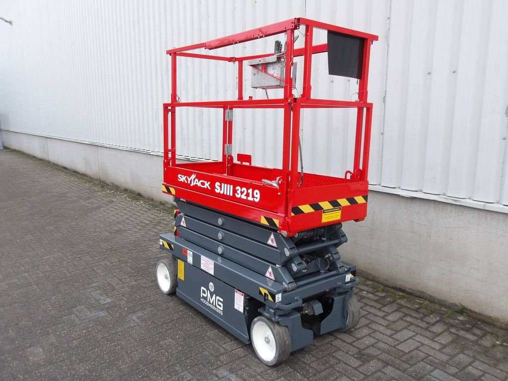 Teleskoparbeitsbühne des Typs Sonstige Sky Jack SJ3219, Gebrauchtmaschine in Antwerpen (Bild 2)