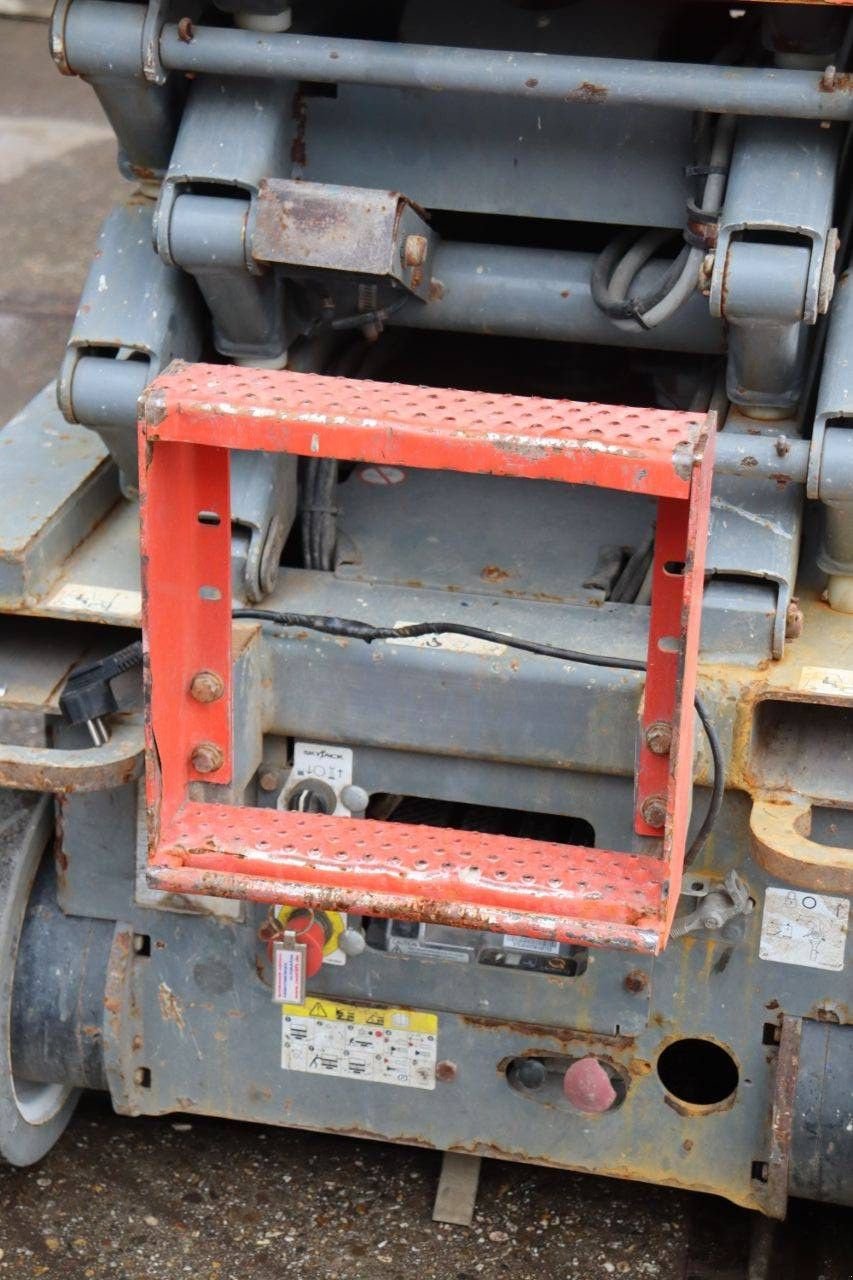 Teleskoparbeitsbühne типа Sonstige Sky Jack SJ3219, Gebrauchtmaschine в Antwerpen (Фотография 11)